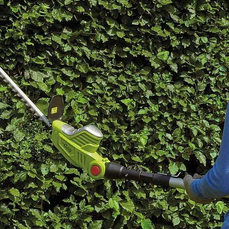 Garden Gear 20V Cordless Lithium-ion Telescopic Hedge Trimmer - Image 4